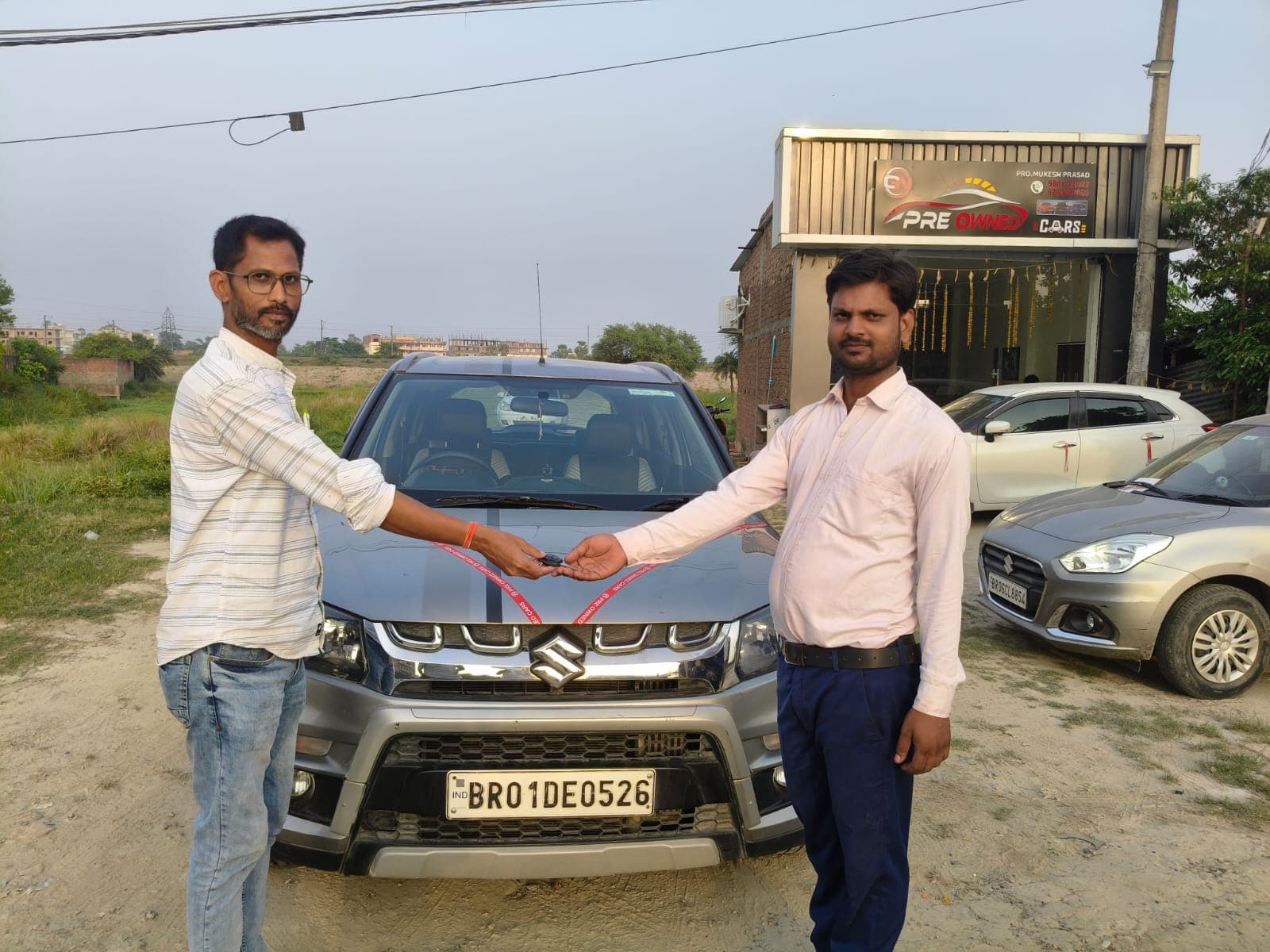 Maruti Suzuki Vitara Brezza SUV key handover to customer