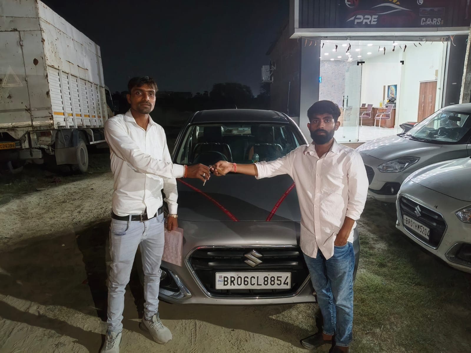 Maruti Suzuki Dzire sedan key handover ceremony