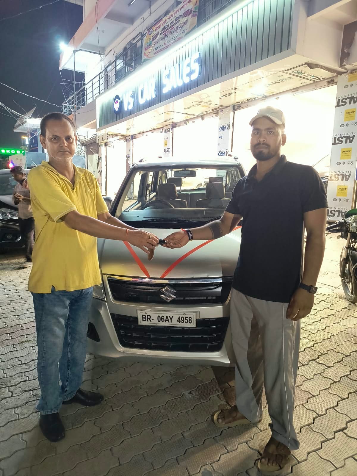 Maruti Suzuki WagonR delivery and key handover ceremony